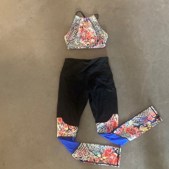 Matching Society Set - Picture 3 of 5